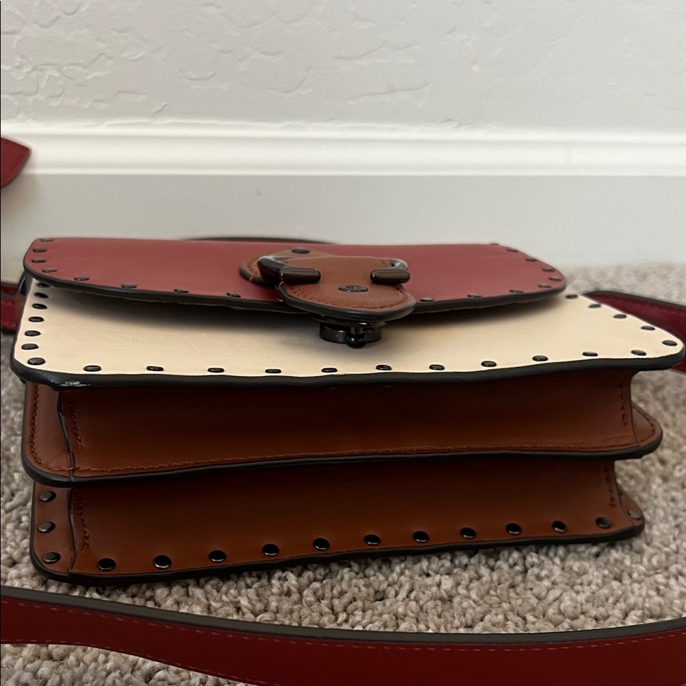 Beat Shoulder Bag 18 In Colorblock With Rivets - Picture 4 of 9